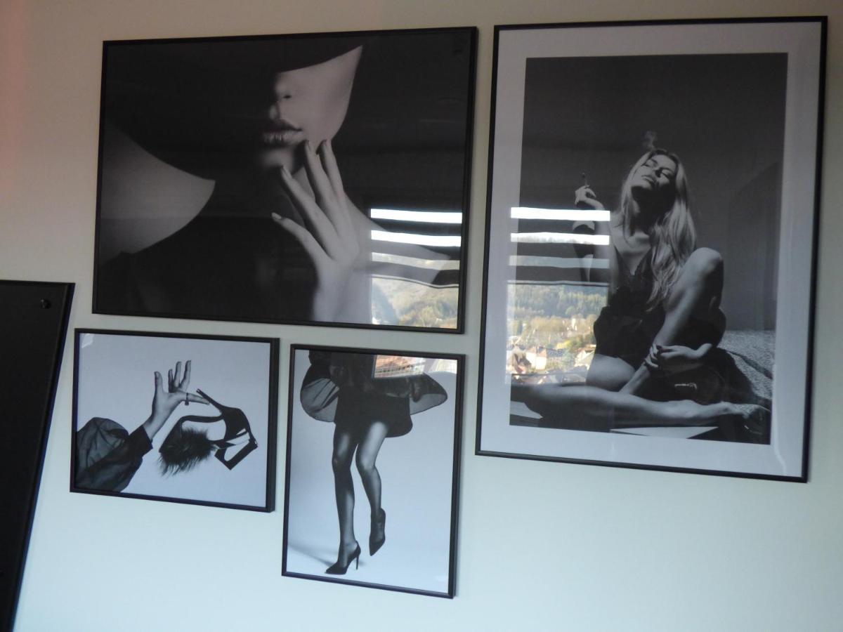 ボーム・レ・ダム La Colline Aux Yeux Doubs Bed & Breakfast エクステリア 写真