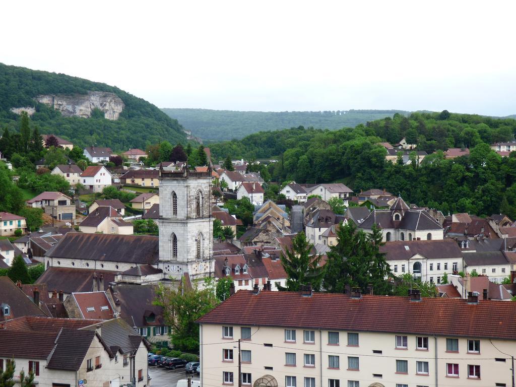 ボーム・レ・ダム La Colline Aux Yeux Doubs Bed & Breakfast エクステリア 写真